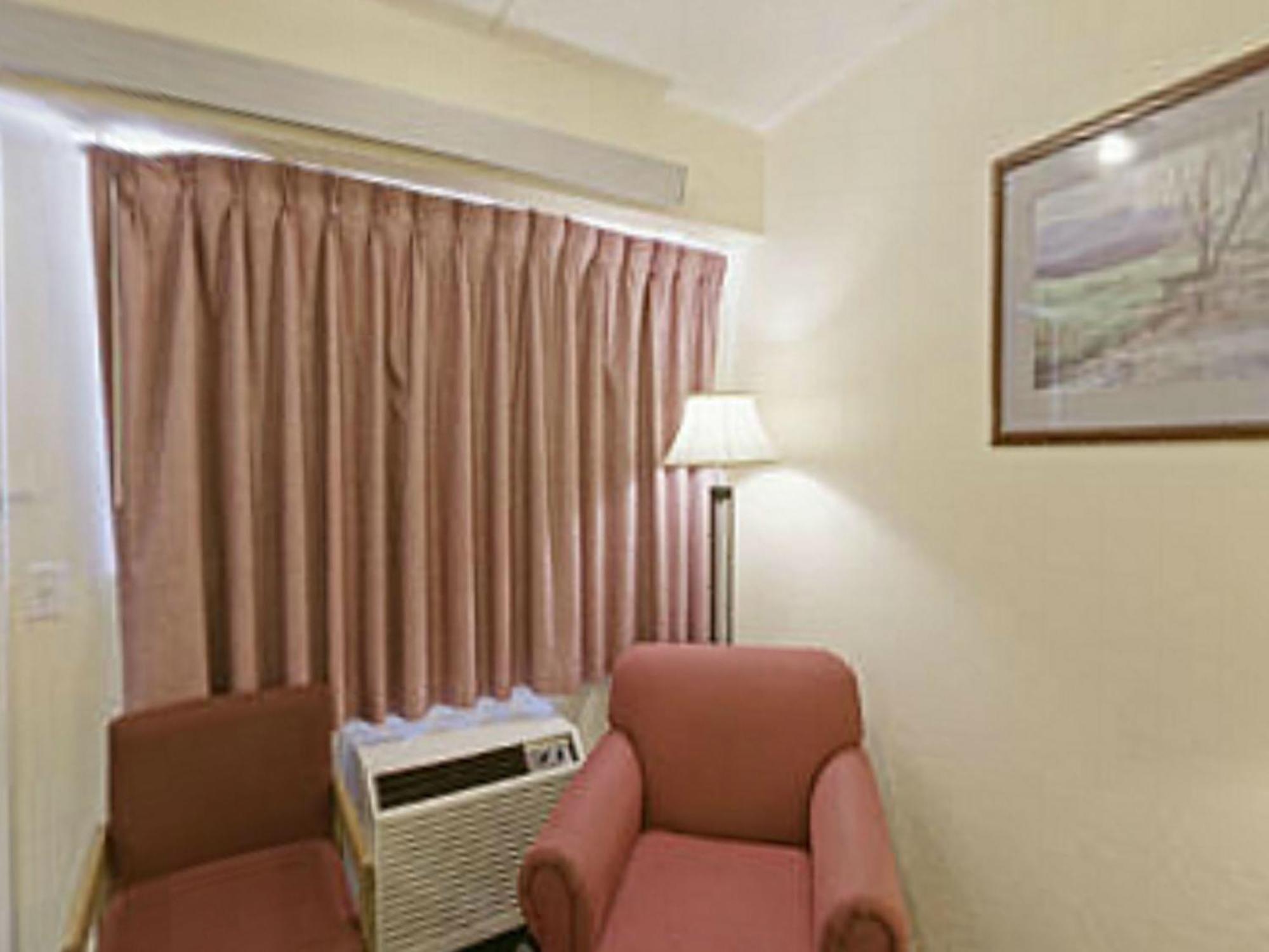 Royal Inn Charlotte Buitenkant foto